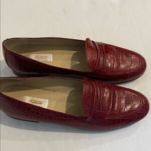 Talbots Women’s  Deep Red Croc-Embossed Loafers in size 10 Wide